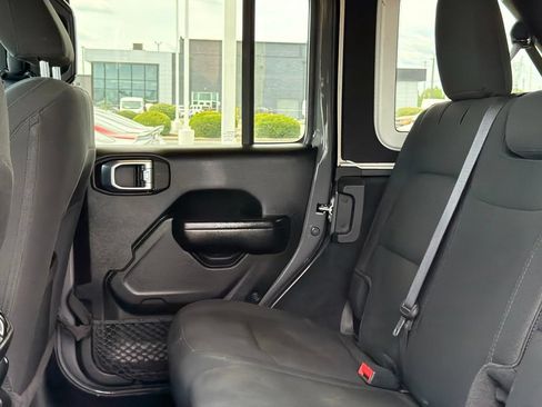 Used 2020 Jeep Wrangler Unlimited Sport AWD/4WD image 27
