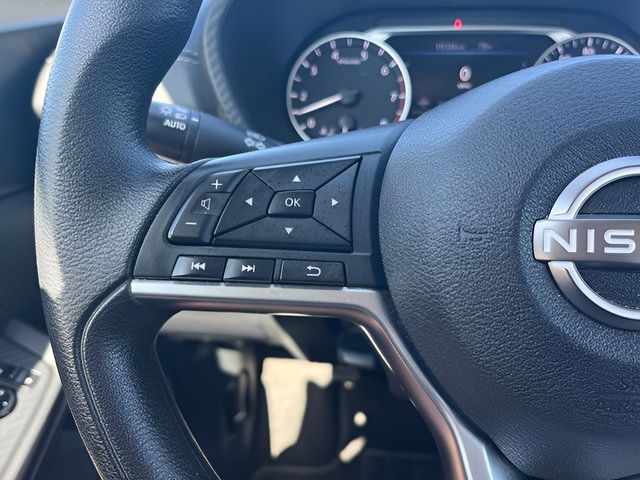 Used 2025 Nissan Sentra SV FWD image 18