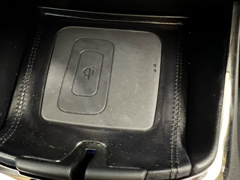 Used 2017 Toyota Avalon XLE Premium image 22