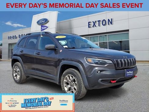 Used 2020 Jeep Cherokee Trailhawk w/ Cold Weather Group AWD/4WD image 1