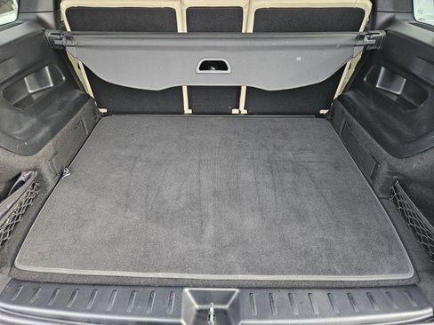 Certified 2025 Mercedes-Benz GLB 250 image 31