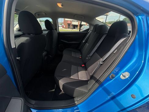 Used 2025 Nissan Sentra SV FWD image 25