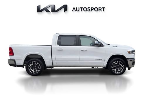 Used 2026 RAM 1500 Laramie AWD/4WD image 7
