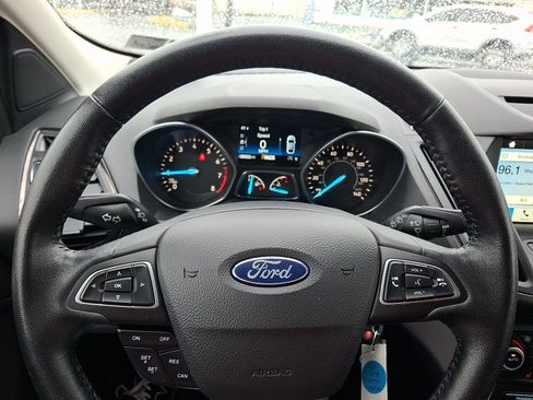 Used 2018 Ford Escape SEL image 19