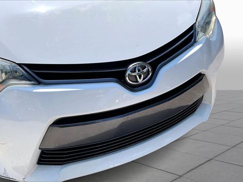 Used 2016 Toyota Corolla LE FWD image 30