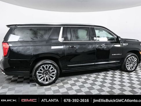 Certified 2023 GMC Yukon XL Denali Ultimate image 30