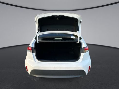 Used 2023 Toyota Corolla LE FWD image 29