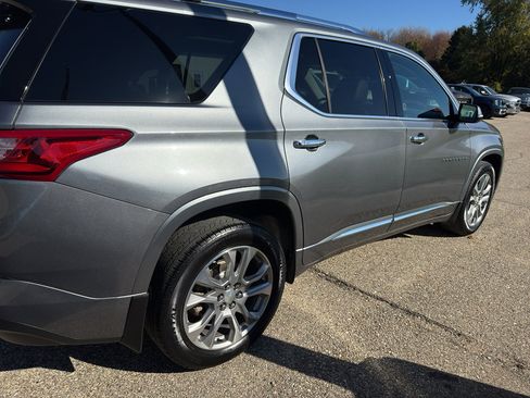 Used 2020 Chevrolet Traverse Premier image 13
