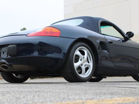 Used 1998 Porsche Boxster RWD image 15