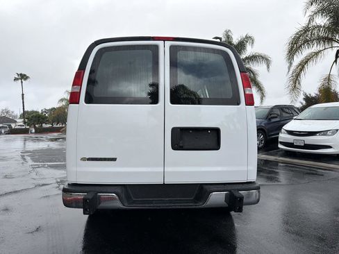 Used 2024 Chevrolet Express 2500 w/ Driver Convenience Package image 12