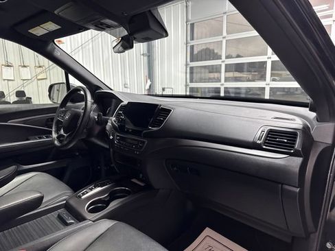 Used 2023 Honda Passport EX-L image 28