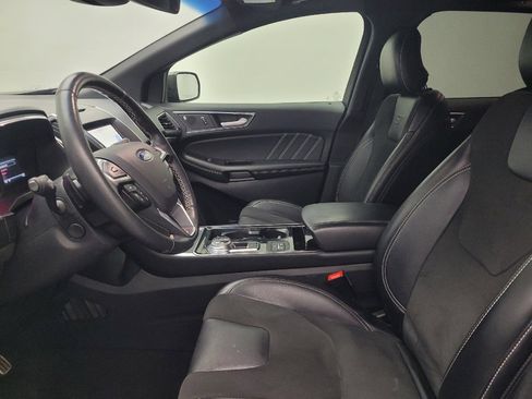 Used 2019 Ford Edge ST w/ Equipment Group 401A AWD/4WD image 17