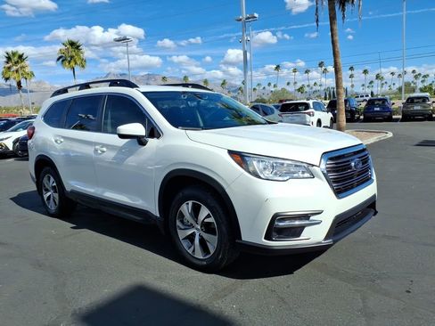 Used 2021 Subaru Ascent Premium w/ Convenience Package image 1