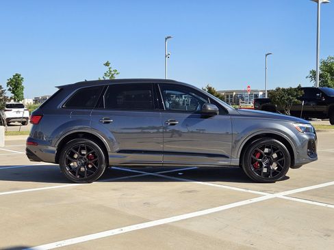 Used 2025 Audi SQ7 Prestige w/ Prestige Package AWD/4WD image 7
