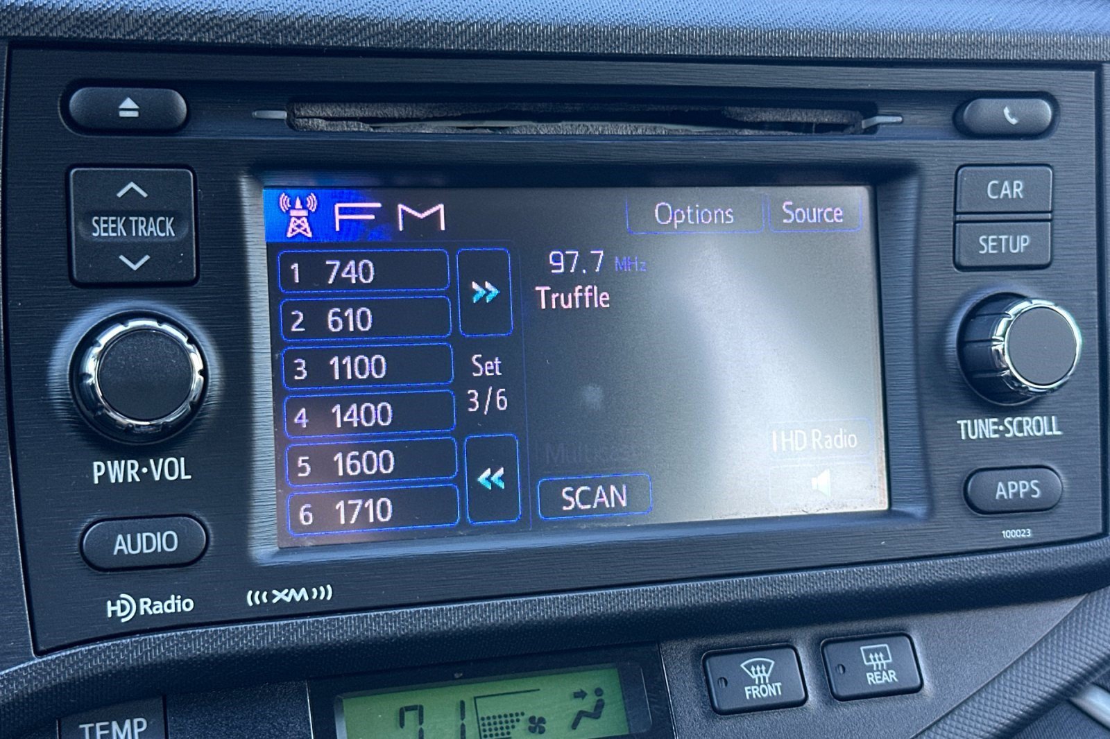 Used 2014 Toyota Prius C Three FWD image 23