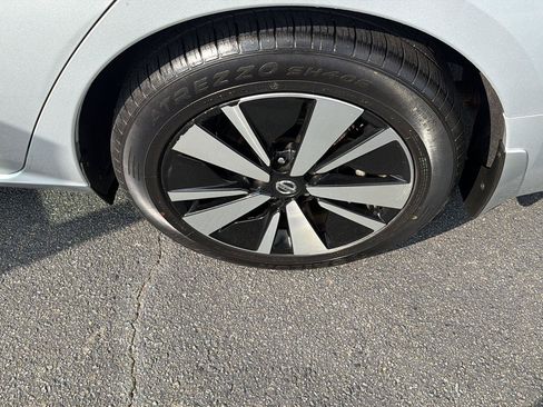 Used 2022 Nissan Altima 2.5 SL FWD image 37