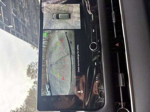 New 2026 Mitsubishi Outlander SE image 17