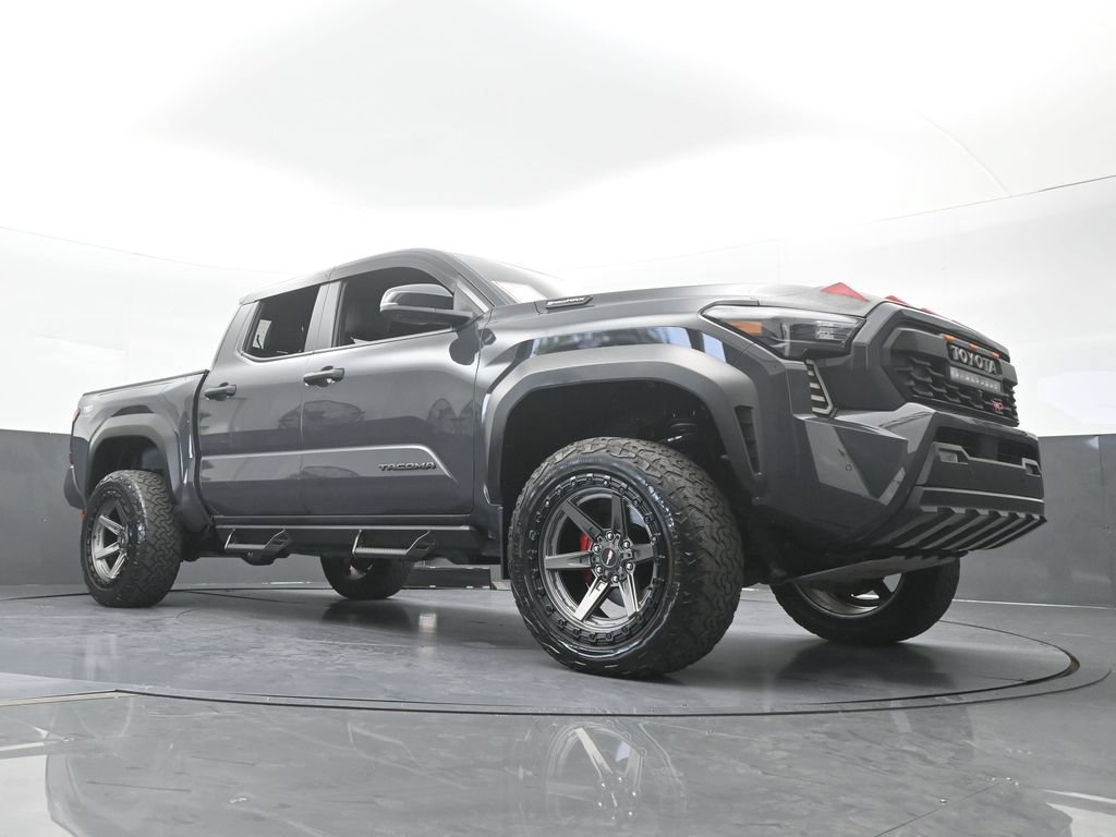 Used 2025 Toyota Tacoma TRD Off-Road w/ TRD Off Road Premium Package AWD/4WD image 71