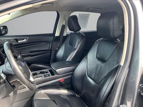 Used 2022 Ford Edge Titanium AWD/4WD image 23
