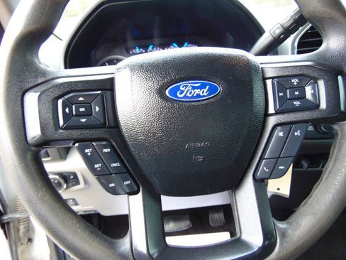 Used 2017 Ford F250 XLT w/ XLT Premium Package image 20