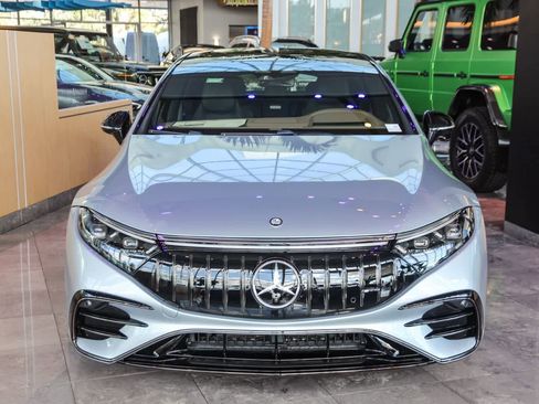 New 2025 Mercedes-Benz EQS AMG 4MATIC image 2