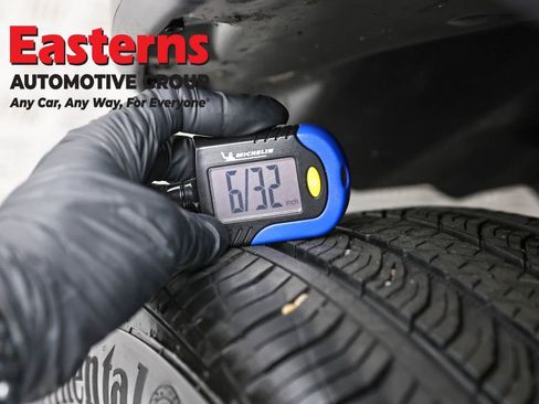 Used 2025 Jeep Compass Limited AWD/4WD image 30