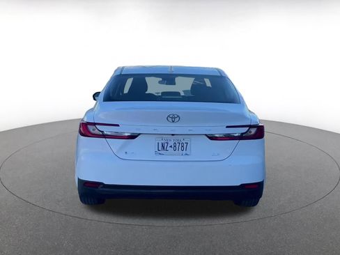 Used 2025 Toyota Camry LE image 12