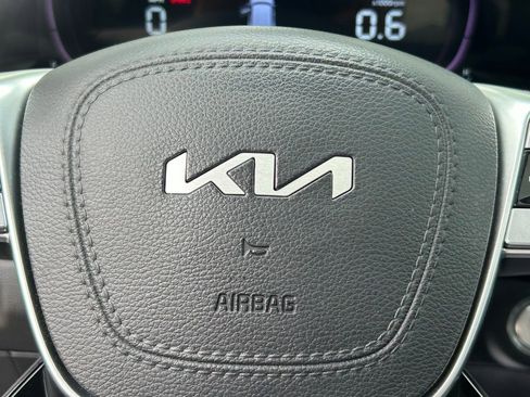 Used 2023 Kia Telluride S w/ S Sunroof Package FWD image 26