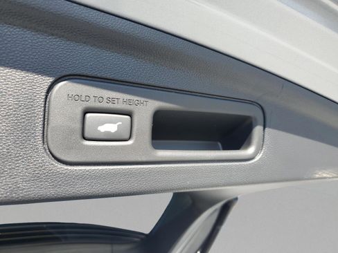 New 2026 Acura MDX SH-AWD image 30