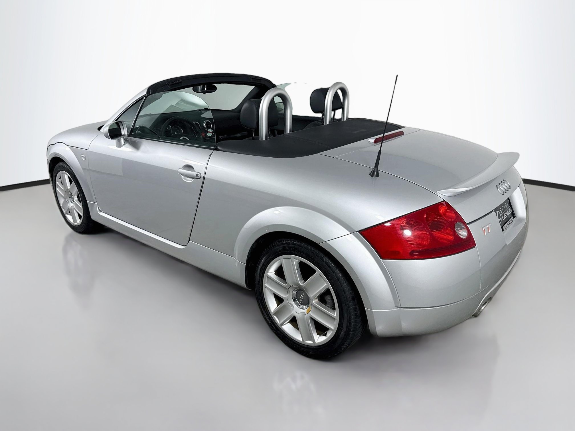 Used 2005 Audi TT 1.8T FWD image 5
