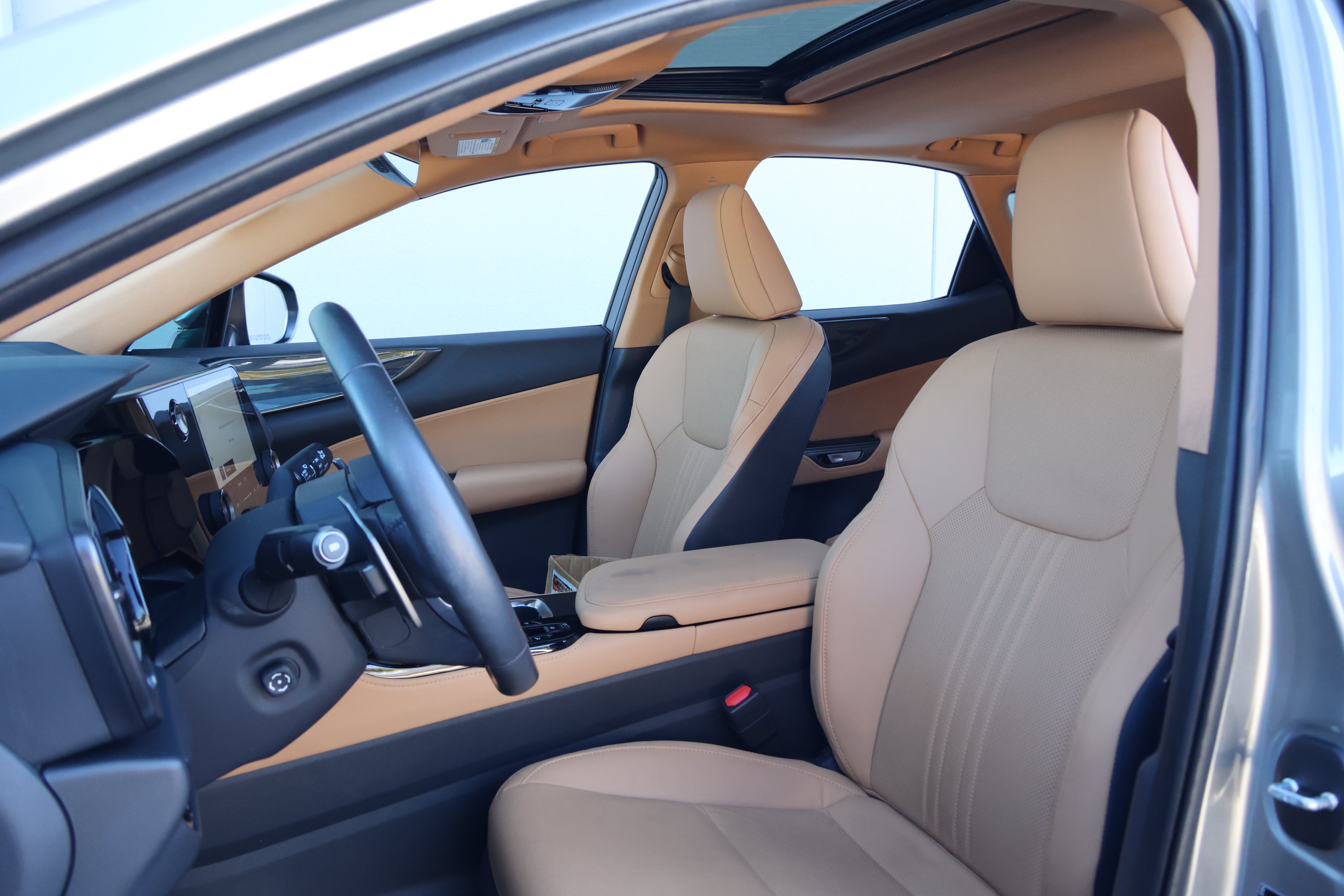 Used 2025 Lexus NX 350 AWD w/ Premium Package image 36