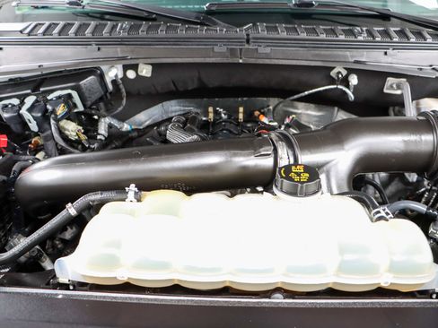 Used 2022 Ford Expedition XLT image 33