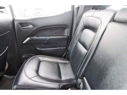 Used 2021 Chevrolet Colorado LT w/ LT Convenience Package image 11