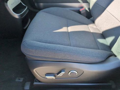 New 2026 Hyundai Ioniq 9 SE image 4