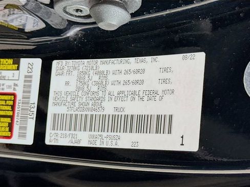 Used 2022 Toyota Tundra SR5 w/ SR5 Convenience Package image 31