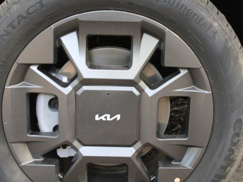 New 2026 Kia Carnival EX FWD image 24