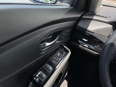 Certified 2025 Honda Accord Touring image 24