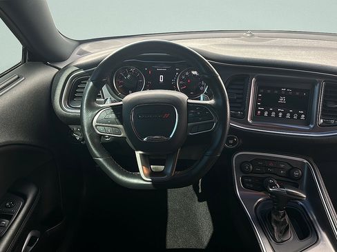 Used 2021 Dodge Challenger GT w/ Performance Handling Group RWD image 10