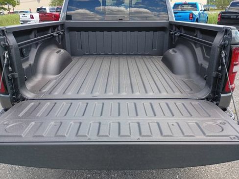 New 2026 RAM 1500 4x4 Crew Cab image 21