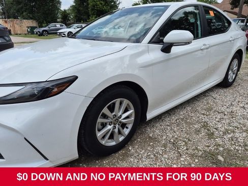Used 2025 Toyota Camry LE FWD image 1