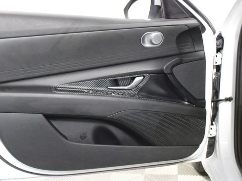 Used 2021 Hyundai Elantra SEL FWD image 4
