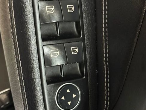 Used 2016 Mercedes-Benz GLE 350 w/ Premium Package image 23