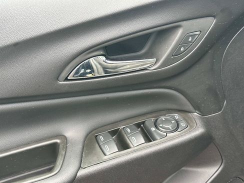 Certified 2024 Chevrolet Equinox LT w/ LPO, Floor Liner Package FWD image 15
