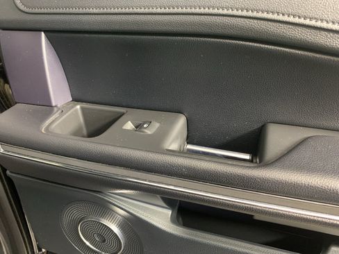 Used 2020 Ford Expedition XLT w/ Equipment Group 202A image 39