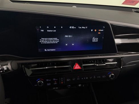 Used 2025 Kia Niro Wind FWD image 14