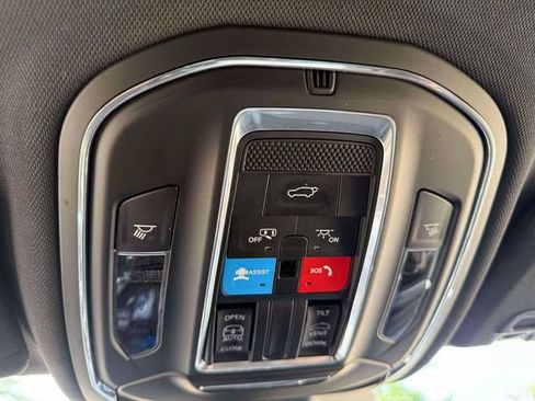 Used 2023 Jeep Grand Cherokee L Laredo AWD/4WD image 29