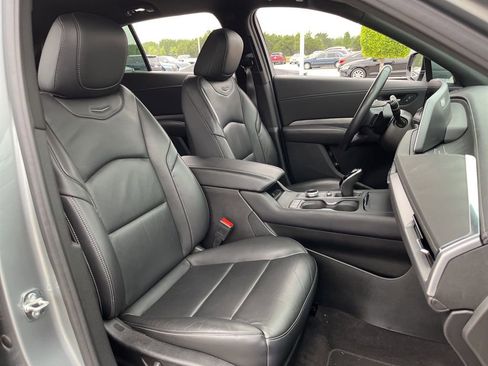 Used 2024 Cadillac XT4 Premium Luxury AWD/4WD image 30