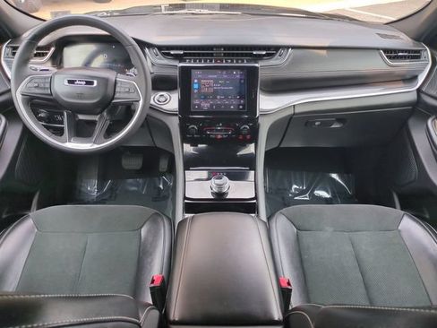 Used 2023 Jeep Grand Cherokee L Laredo AWD/4WD image 15