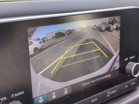 Used 2024 Honda HR-V LX image 12