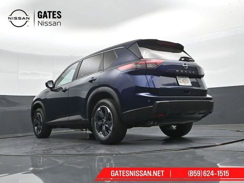 Used 2024 Nissan Rogue SV FWD image 40